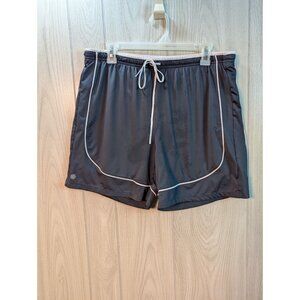 Athleta Sz Large Workout Shorts Gray White Piping Mesh Undershorts Pockets READ